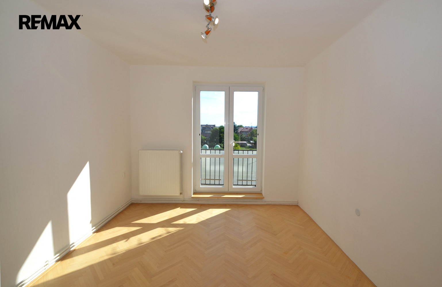 Pronájem bytu 3+1 69 m² — photo 4