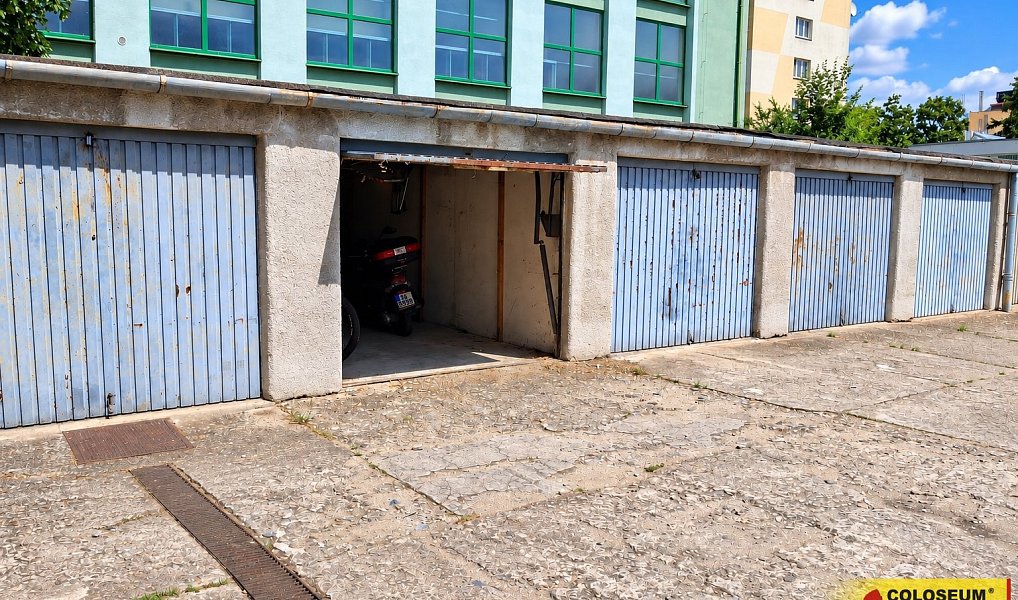 Brno - Štýřice, garáž, 18 m2, zděná garáž, Brno – náhled fotky 4