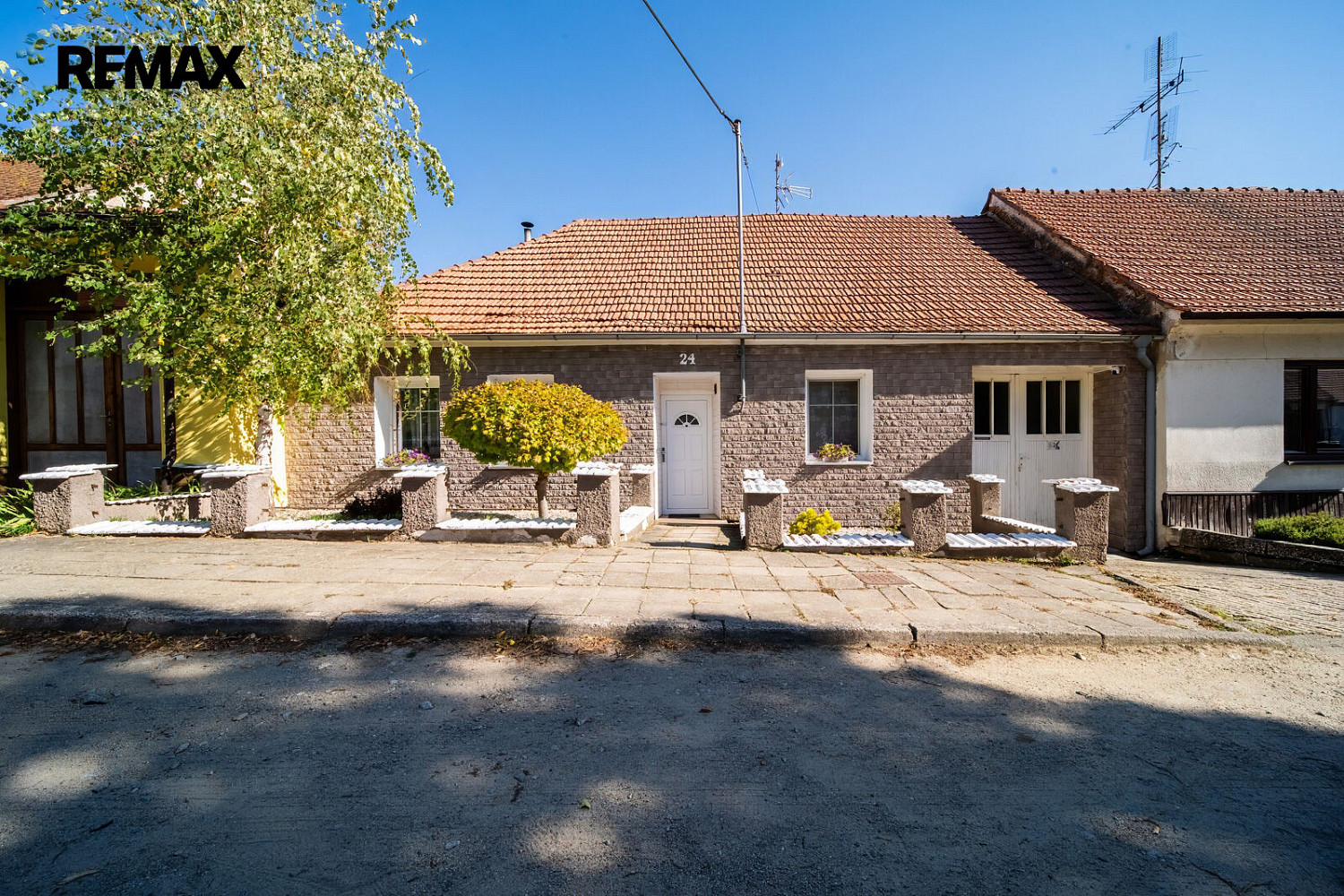 Prodej domu 280 m² s pozemkem 1 208 m²