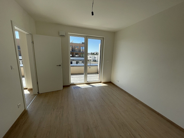 Pronájem bytu 3+kk 80 m² — photo 3
