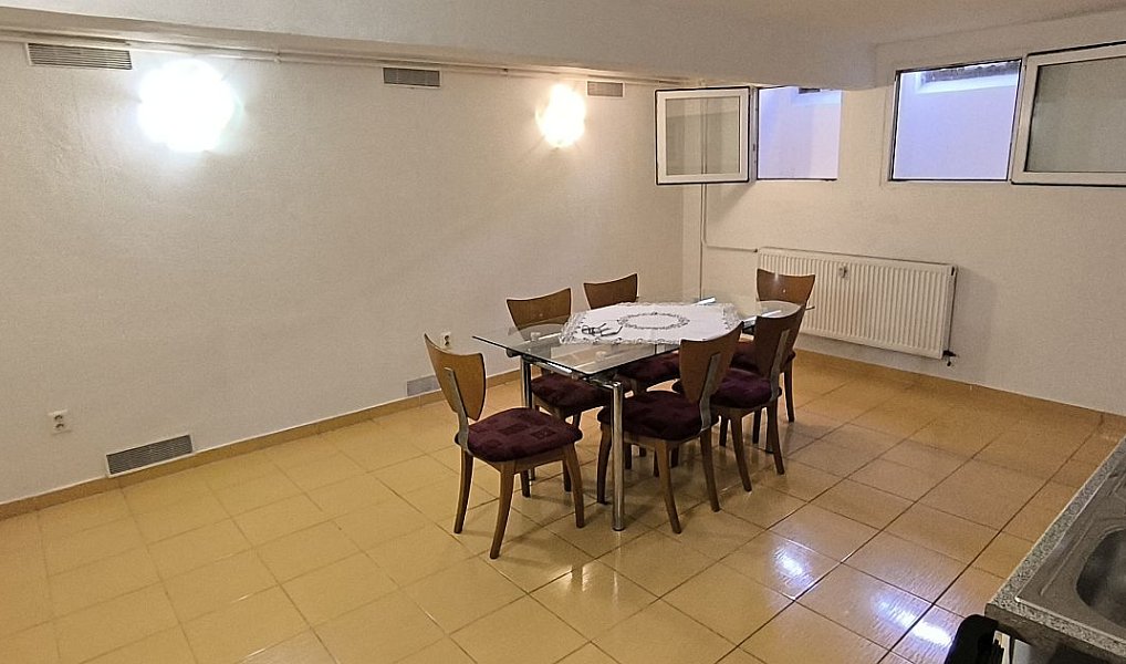 Pronájem bytu 2+kk 60 m², Cheb – náhled fotky 7