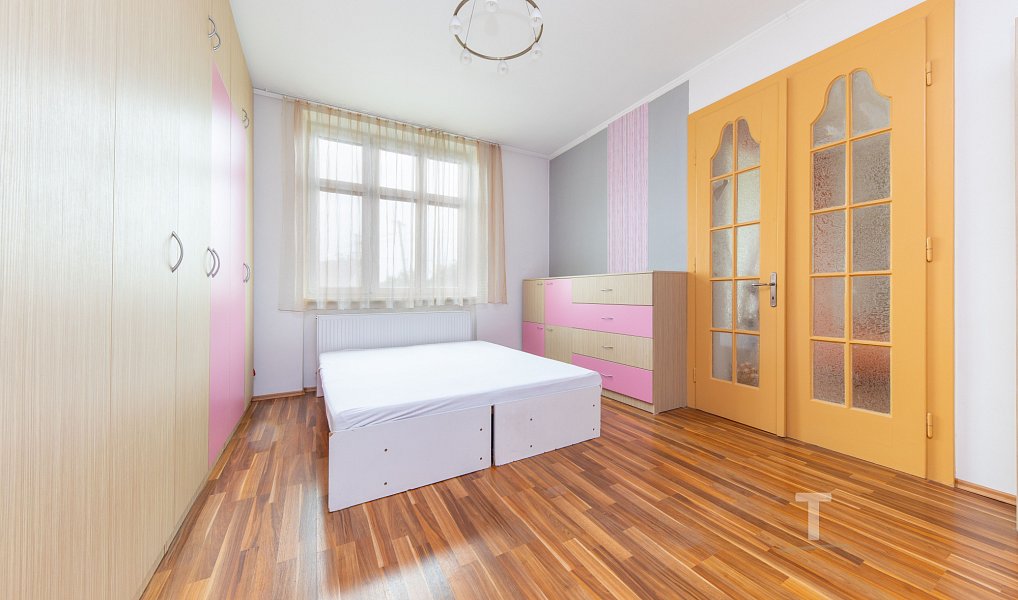 Prodej domu 245 m² s pozemkem 1 569 m², Miroslav – náhled fotky 11