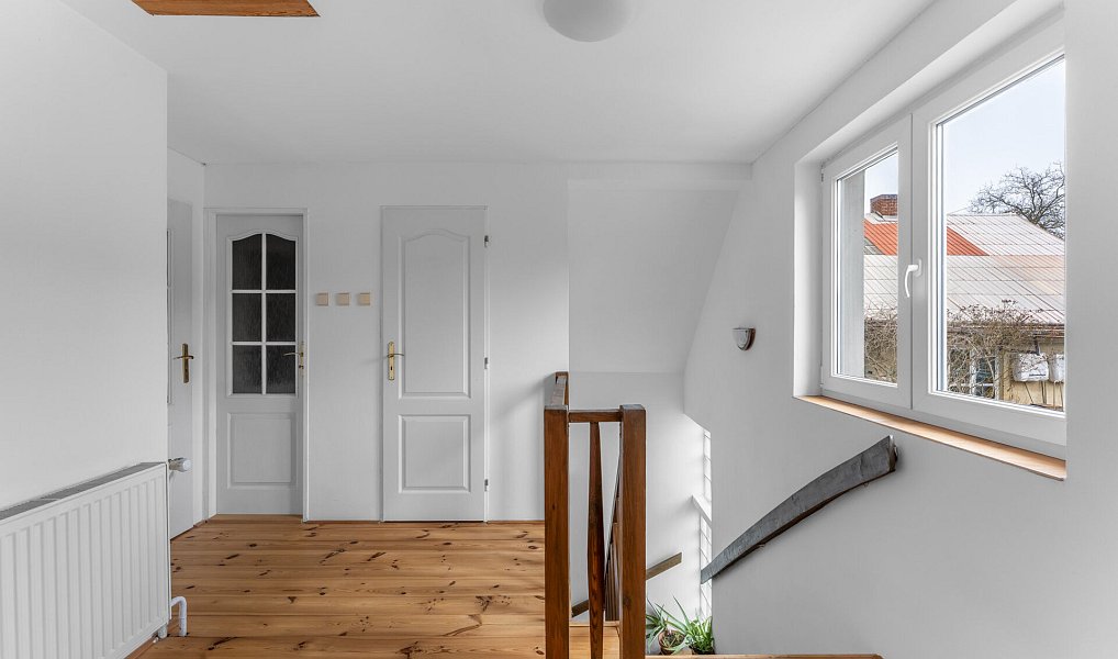 Prodej domu 80 m² s pozemkem 1 203 m², Husinec – náhled fotky 10