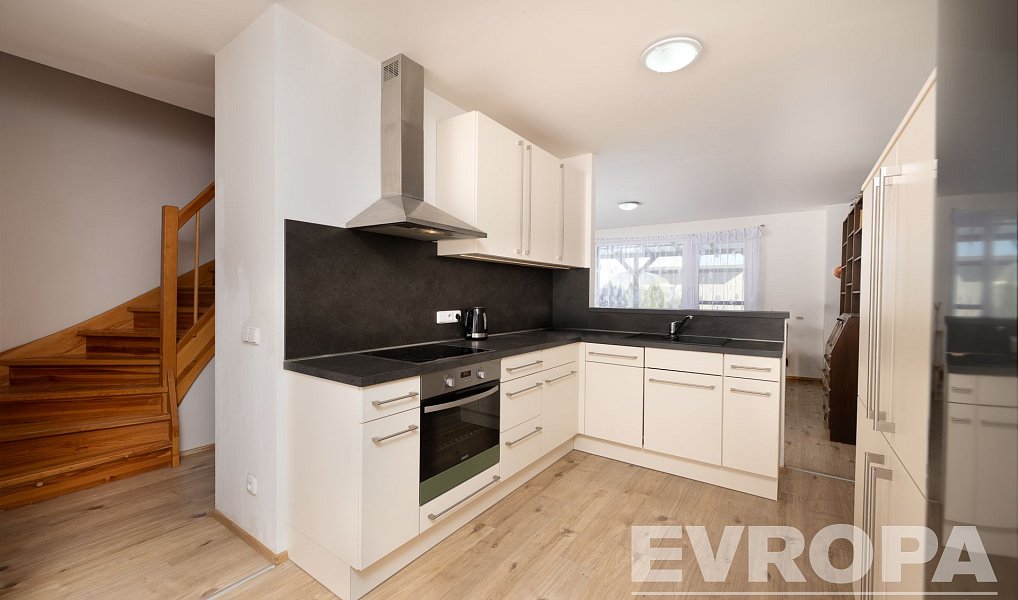Prodej domu 130 m² s pozemkem 220 m², Buštěhrad – náhled fotky 8