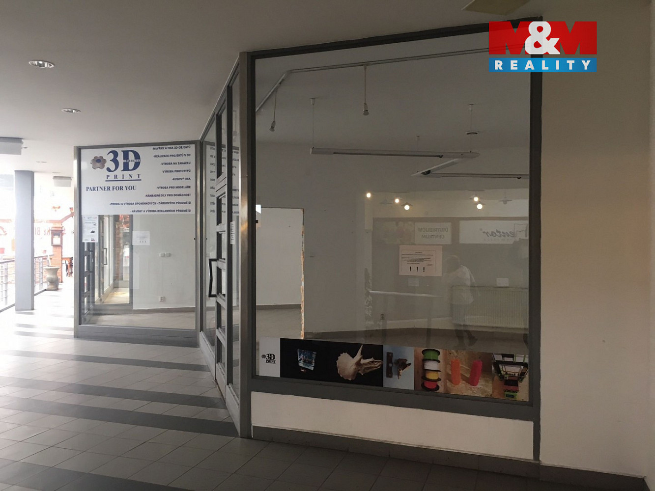 Pronájem obchodních prostor 18 m² — photo 2