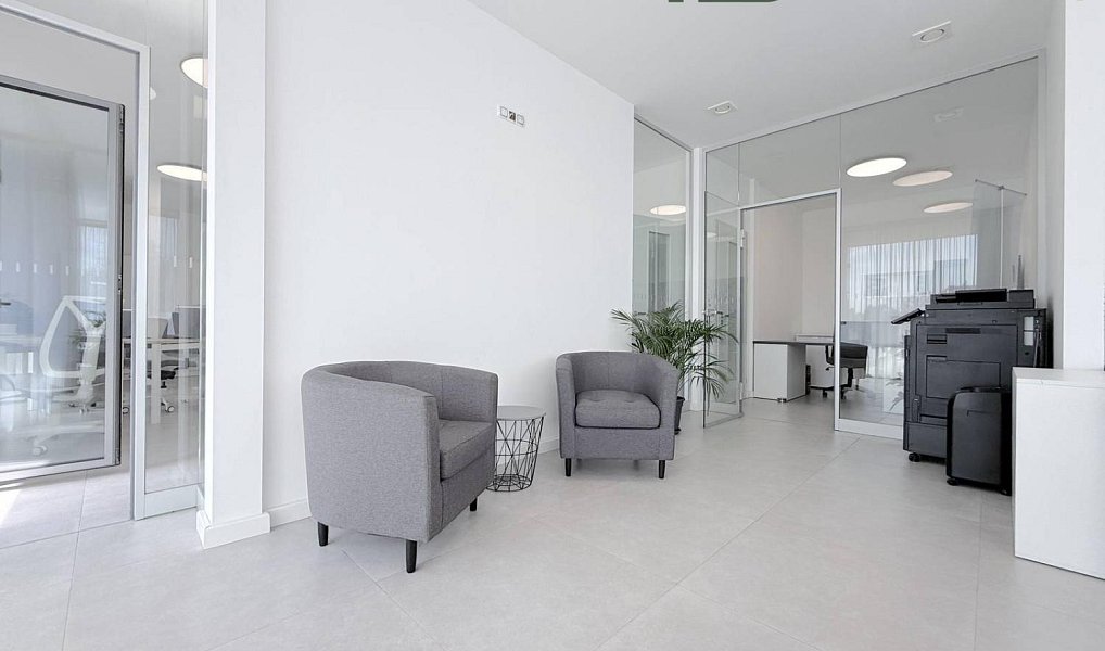 Pronájem kanceláře 122 m², Praha – náhled fotky 4