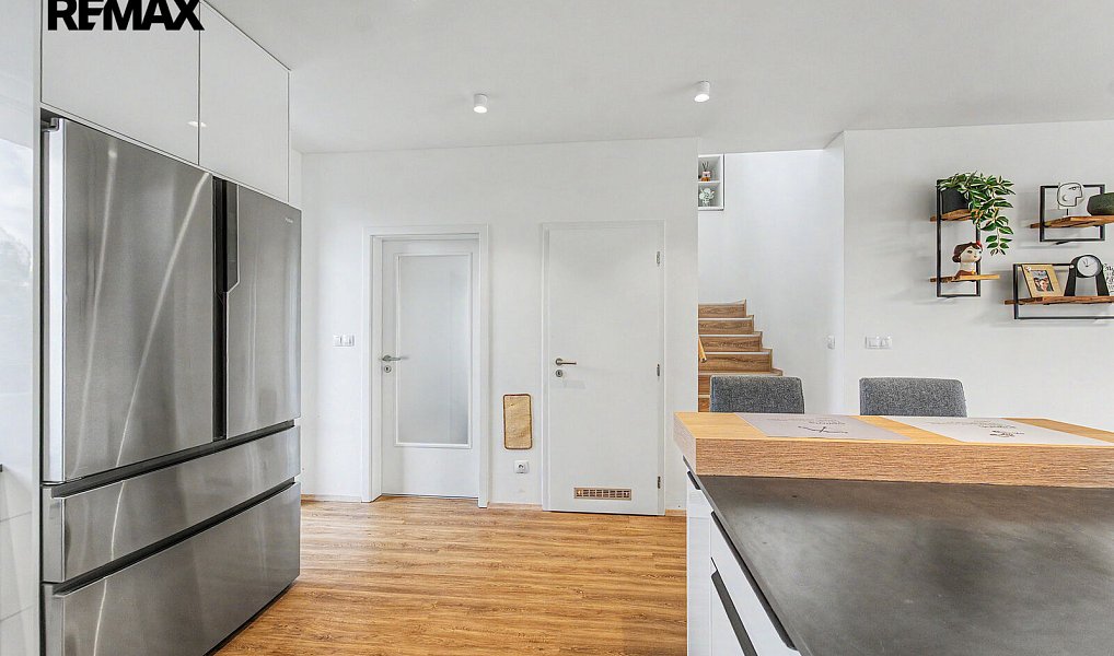Prodej domu 144 m² s pozemkem 265 m², Chýně – náhled fotky 8