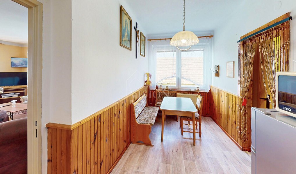 Prodej domu 200 m² s pozemkem 886 m², Kučeř – náhled fotky 4