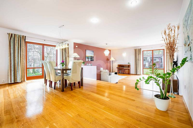 Prodej domu 220 m² s pozemkem 1 824 m² — photo 3