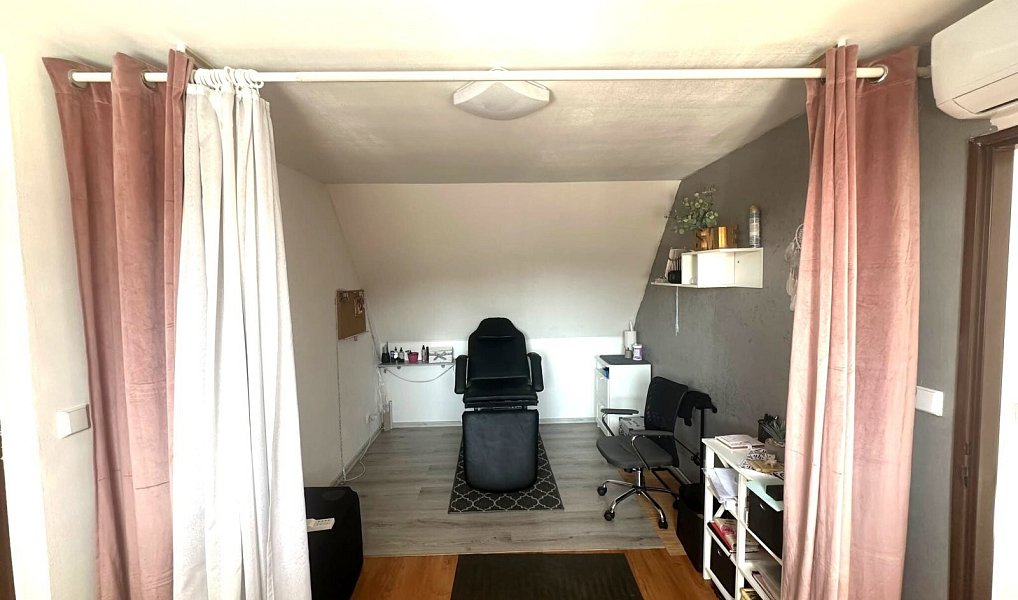 Prodej domu 198 m² s pozemkem 147 m², Rousínov – náhled fotky 23