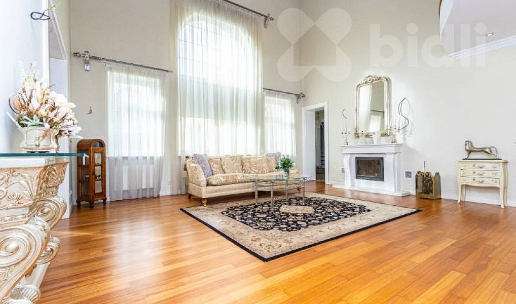 Prodej domu 485 m² s pozemkem 2 421 m², Vodochody – náhled fotky 2