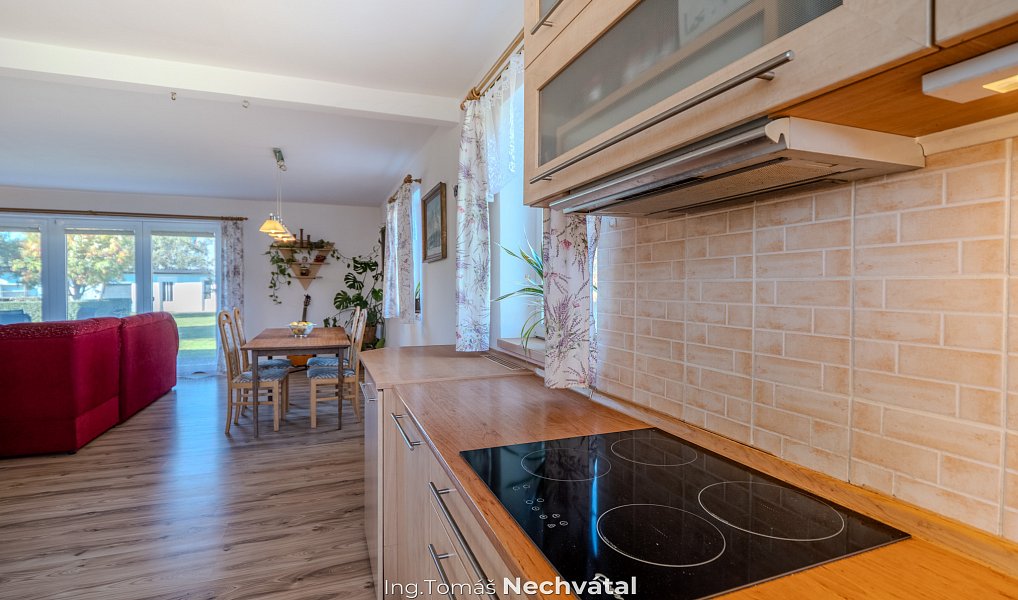 Prodej domu 121 m² s pozemkem 1 593 m², Kunštát – náhled fotky 8