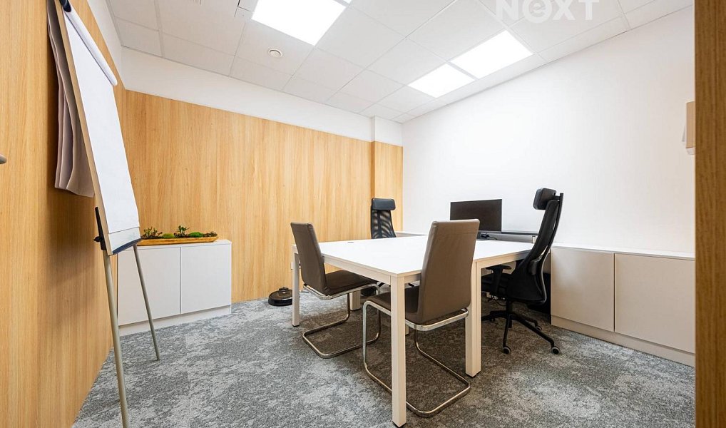 Prodej kanceláře 200 m², Pardubice – náhled fotky 13