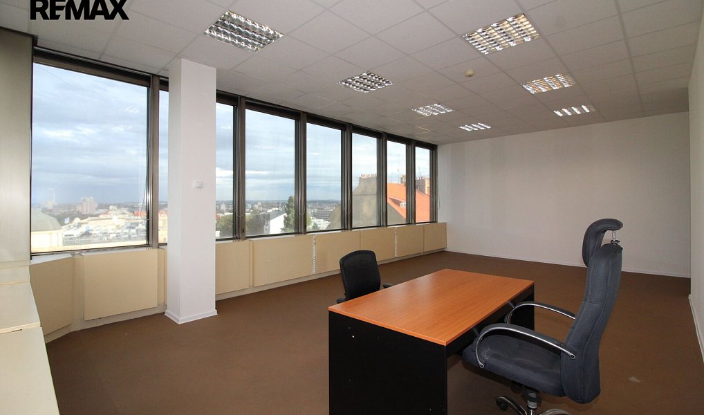 Pronájem kanceláře 42 m², Praha – náhled fotky 2