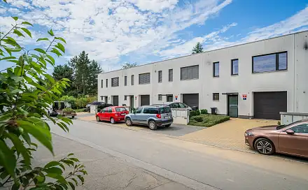 Pronájem domu 110 m² s pozemkem 196 m², Exnárova, Praha 4 - Háje