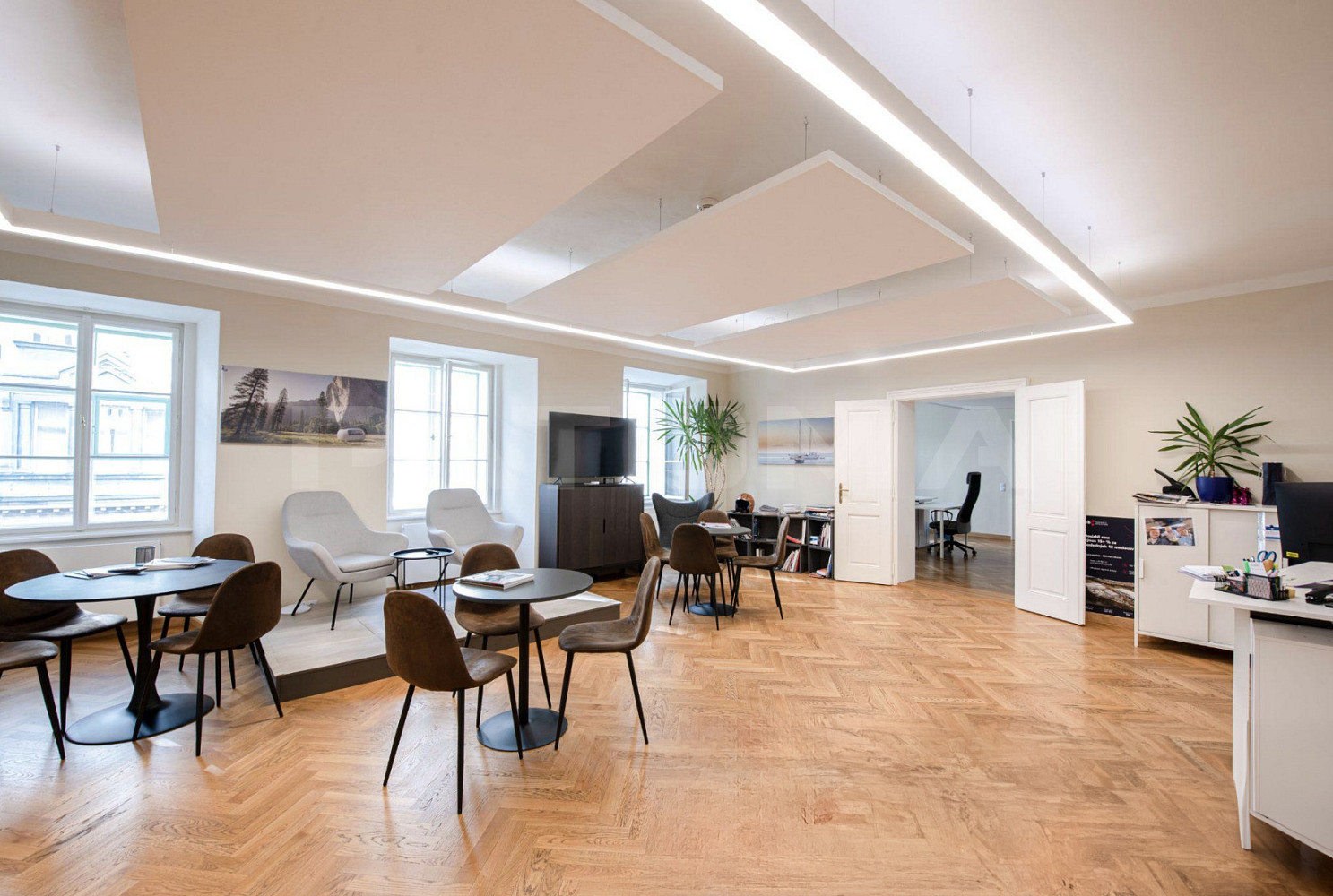 Pronájem kanceláří 297 m² v lokalitě Praha 1 - Nové Město – pohled 2