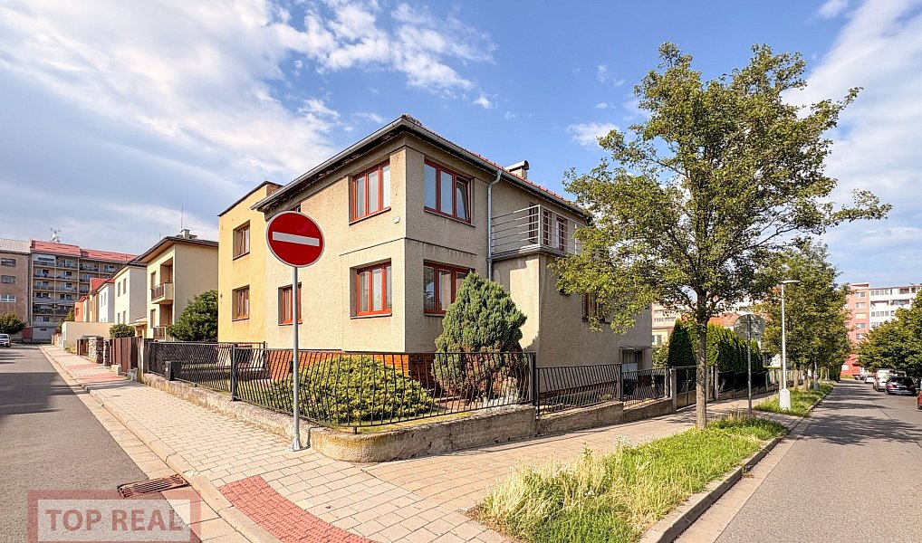 Prodej domu 316 m² s pozemkem 430 m², Kroměříž – náhled fotky 2