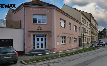 Prodej komerčního objektu (jiného typu) 526 m², Komenského náměstí, Sedlčany, okres Příbram