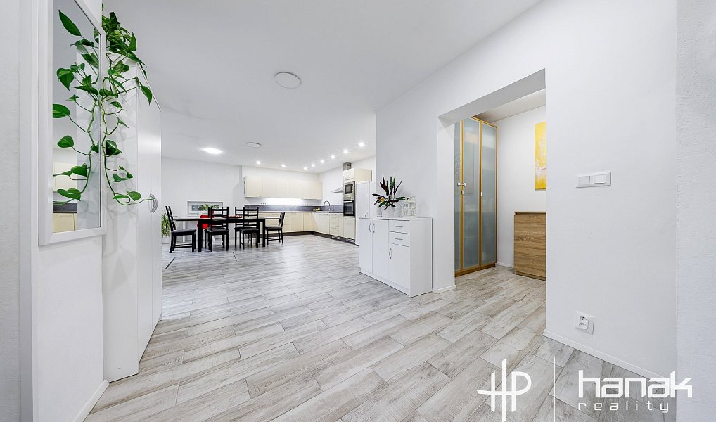 Prodej domu 200 m² s pozemkem 1 173 m², Olomouc – náhled fotky 8