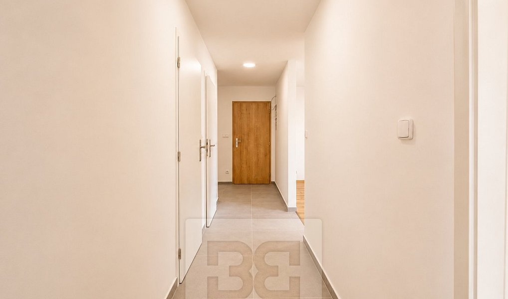 Pronájem bytu 2+1 72 m², Střelice – náhled fotky 18
