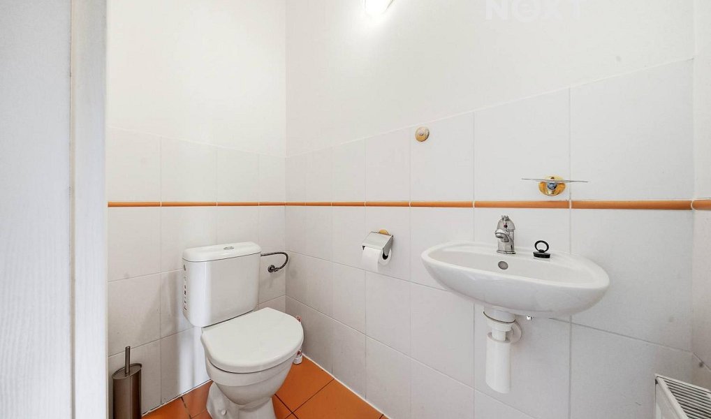 Prodej domu 145 m² s pozemkem 1 215 m², Narysov – náhled fotky 11