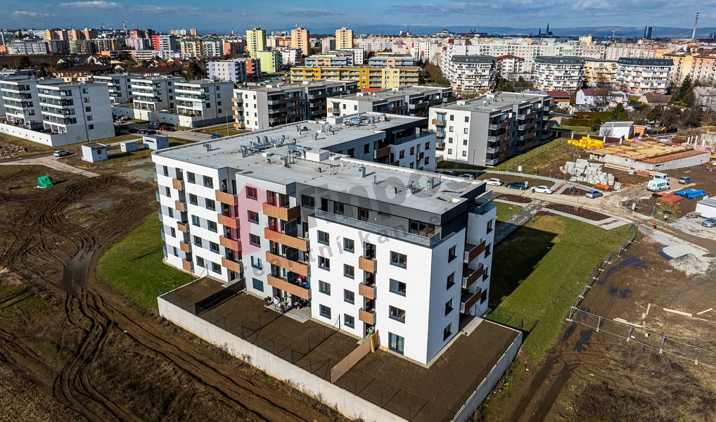 Pronájem bytu 1+kk 40 m², Olomouc – náhled fotky 13