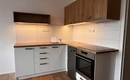 Prodej bytu 2+kk 36 m², U Trojáku, Zlín