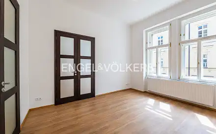 Pronájem bytu 2+kk 65 m²