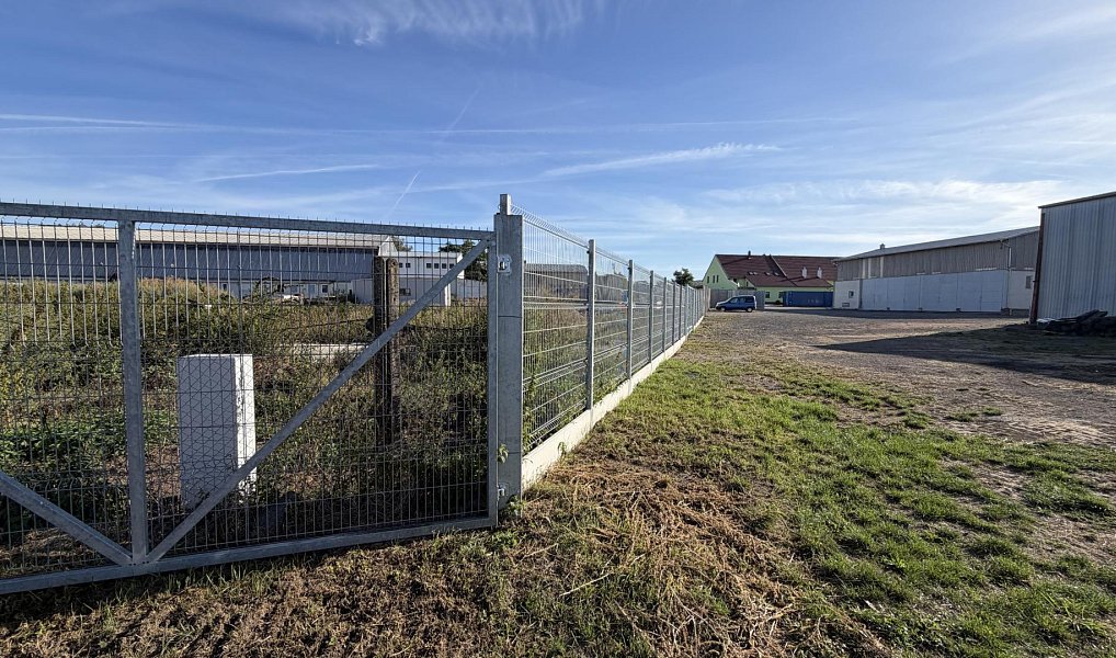 Pronájem komerčního pozemku 2 028 m², Kuřim – náhled fotky 3
