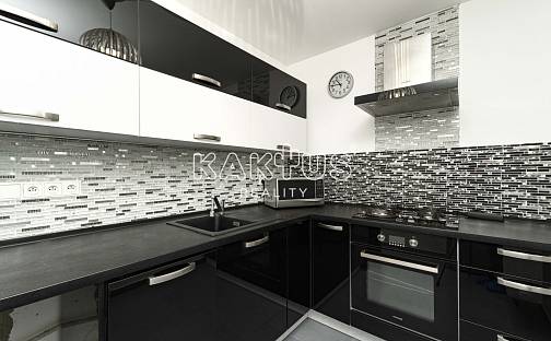 Pronájem bytu 2+1 55 m², Svazácká, Ostrava - Zábřeh