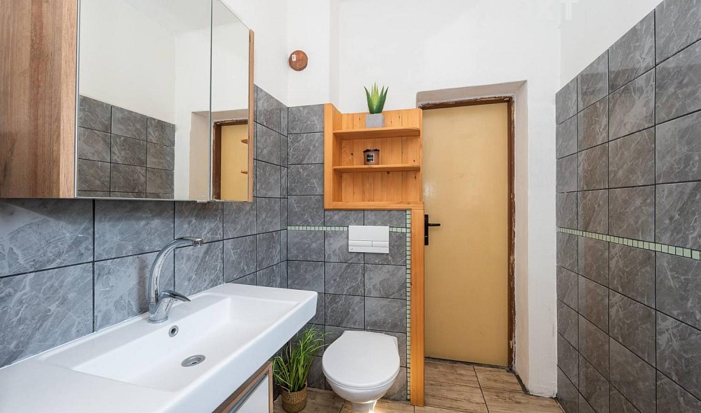 Prodej domu 170 m² s pozemkem 983 m², Drnholec – náhled fotky 5