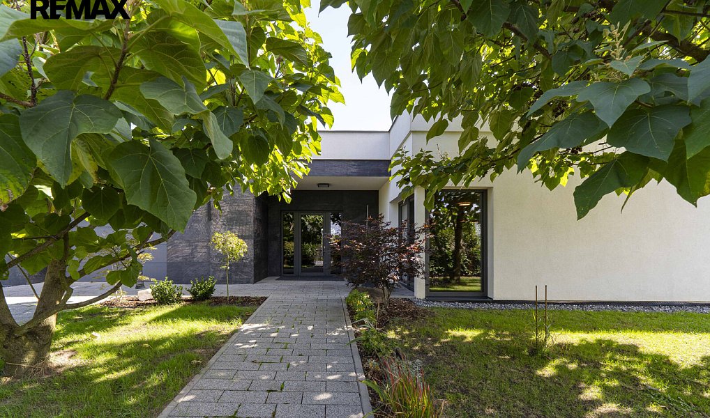Prodej domu 258 m² s pozemkem 2 700 m², Rychvald – náhled fotky 2