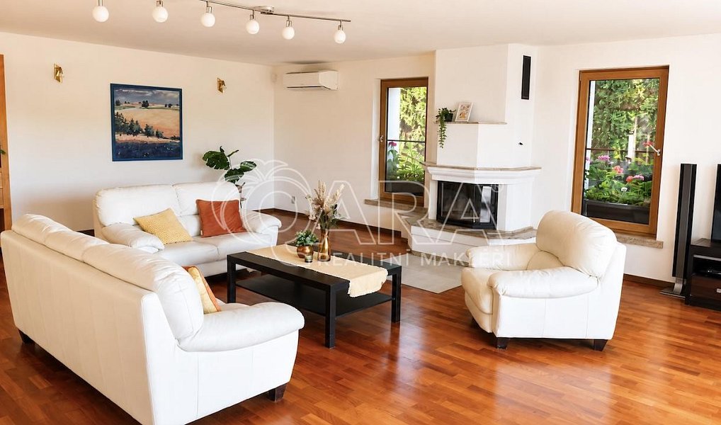 Prodej domu 285 m² s pozemkem 730 m², Březová-Oleško – náhled fotky 7