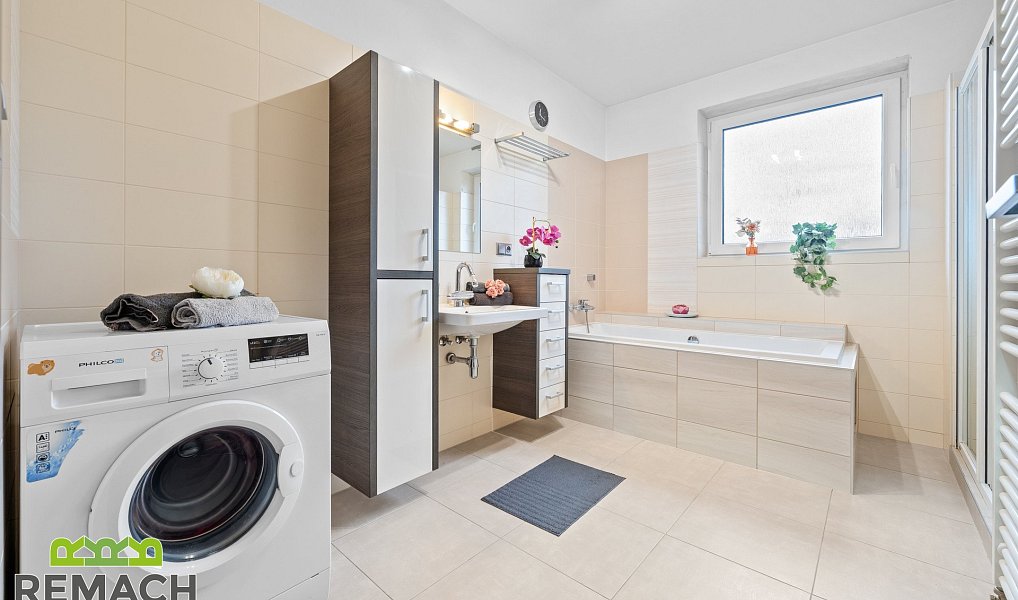 Prodej domu 244 m² s pozemkem 354 m², Ostrožská Nová Ves – náhled fotky 6