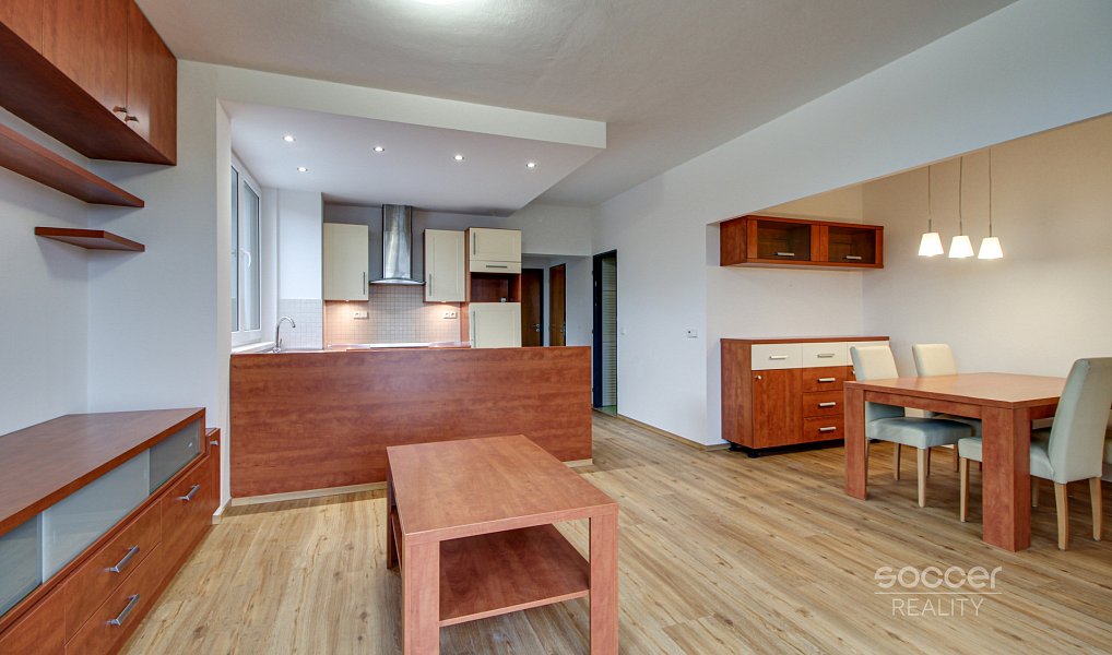 Pronájem bytu 3+kk 71 m², Praha – náhled fotky 2