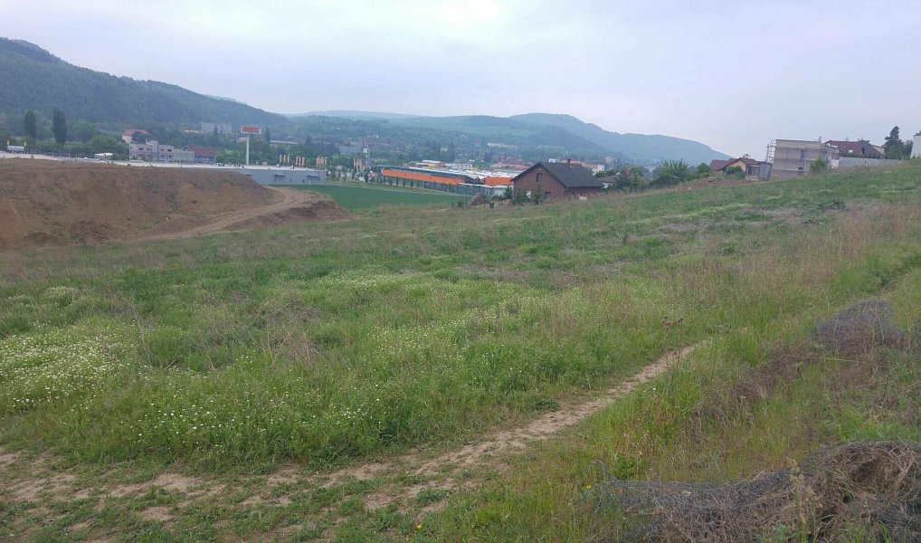 Prodej stavebního pozemku 8 607 m², Beroun – náhled fotky 7