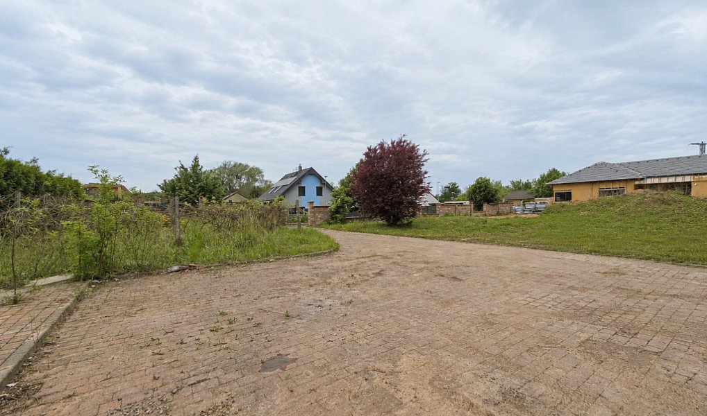 Prodej stavebního pozemku 1 321 m², Tršice – náhled fotky 7