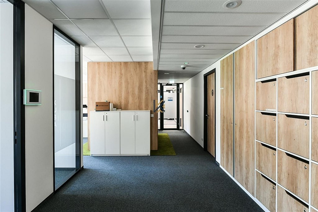 Pronájem kanceláře 1 158 m² — photo 5