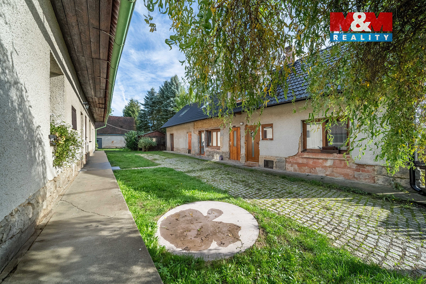 Prodej domu 179 m² s pozemkem 1 987 m² — photo 2