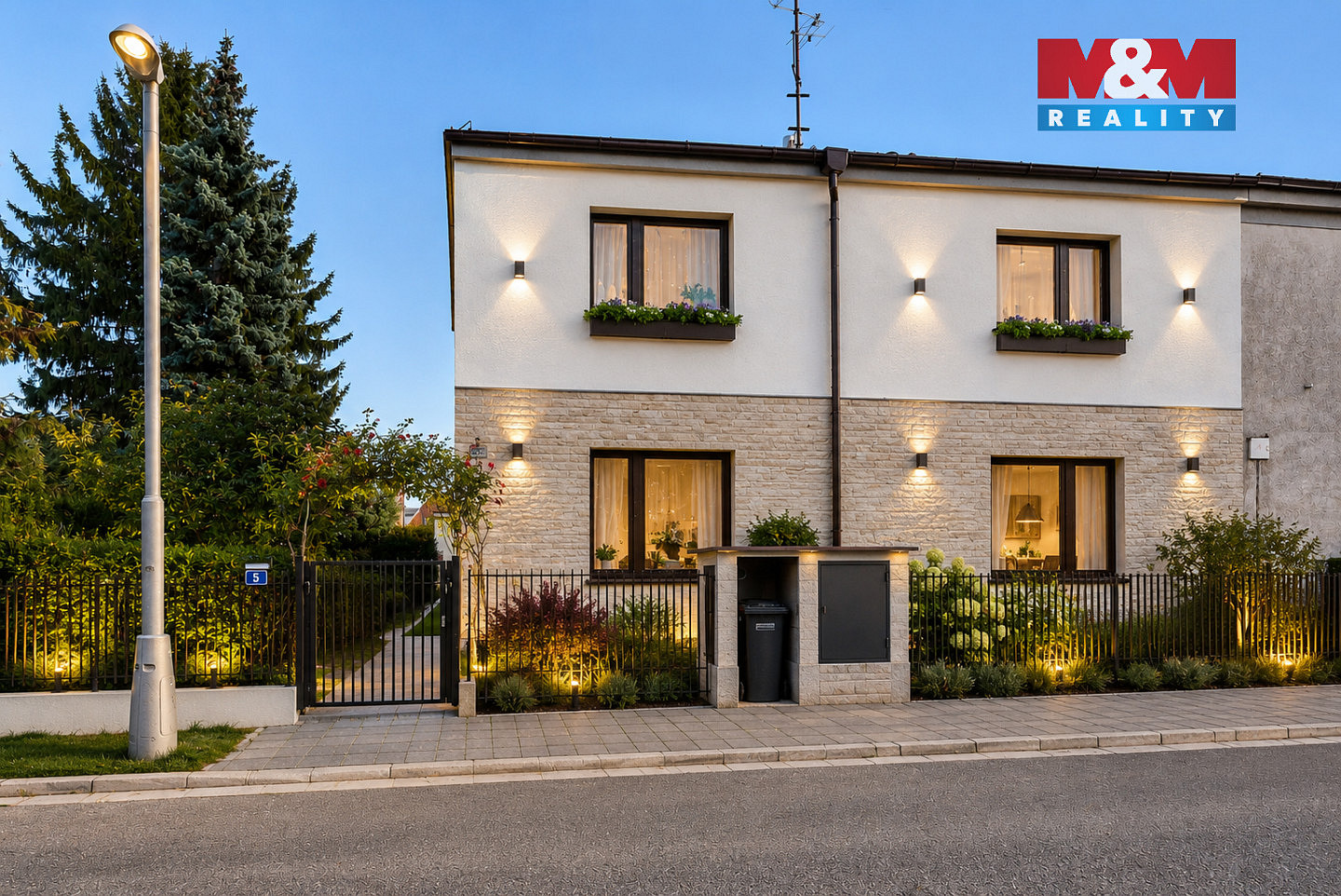 Prodej domu 159 m² s pozemkem 609 m²