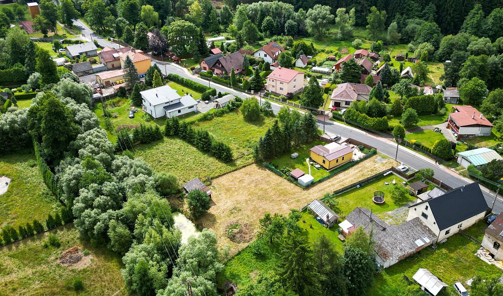 Prodej stavebního pozemku 1 570 m², Valy – náhled fotky 16