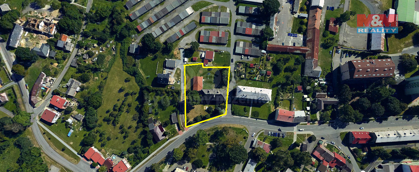 Prodej nájemního domu, činžáku 386 m² — photo 2