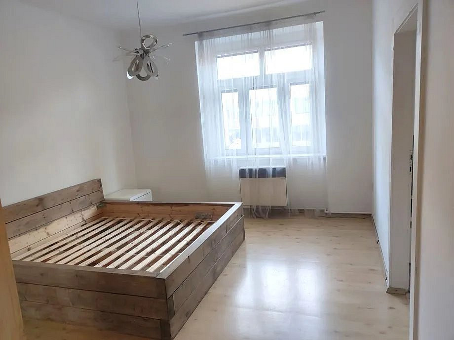 Pronájem bytu 2+1 67 m² – fotografie 3