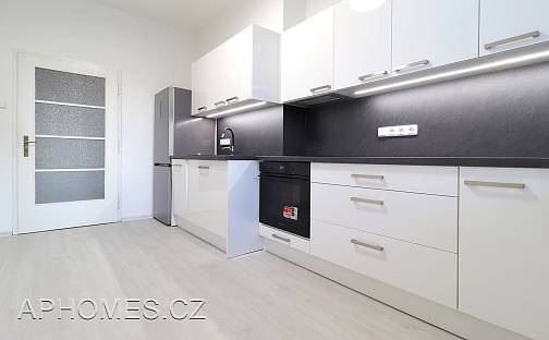 Pronájem bytu 2+1 68 m², Petra Rezka, Praha 4 - Nusle