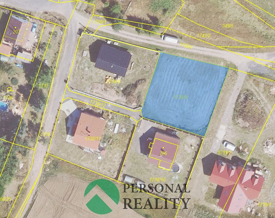 Prodej stavebního pozemku 895 m² – fotografie 3