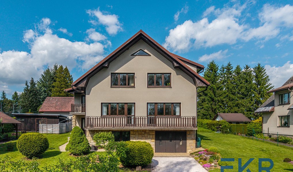 Prodej domu 265 m² s pozemkem 1 297 m², Studenec – náhled fotky 2