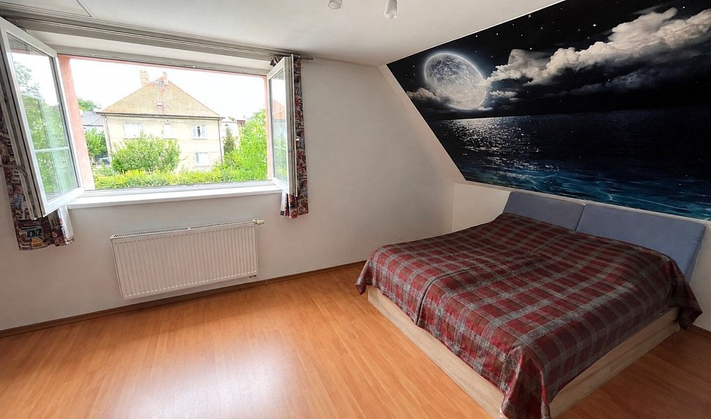 Pronájem domu 289 m² s pozemkem 751 m², Praha – náhled fotky 8