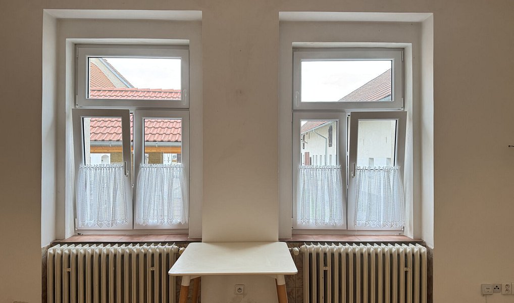 Pronájem bytu 1+kk 25 m², Krabčice – náhled fotky 4