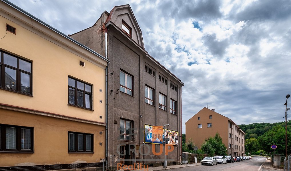 Prodej domu 1 200 m² s pozemkem 381 m², Náchod – náhled fotky 2