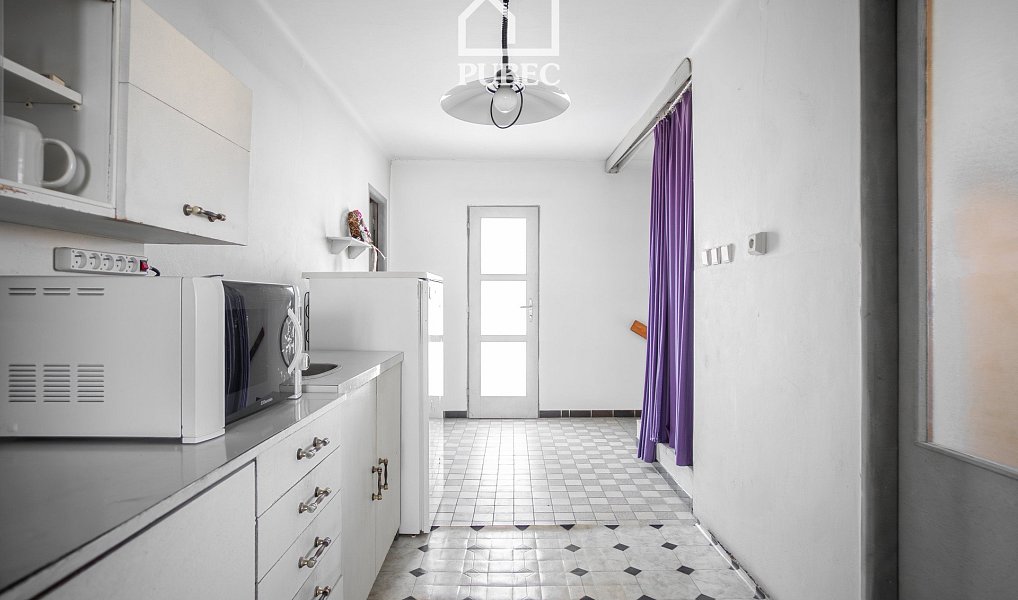 Prodej domu 242 m² s pozemkem 933 m², Šťáhlavy – náhled fotky 32